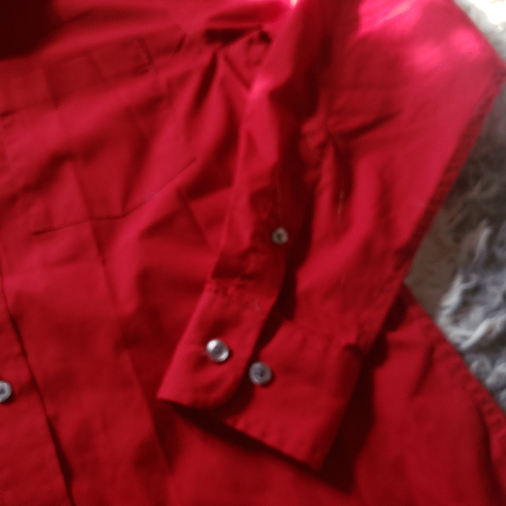 George red button down - Picture 6 of 8